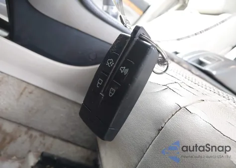 2010 Lincoln Mkt z USA, uszkodzony, nr VIN 2LMHJ5FR2ABJ13211